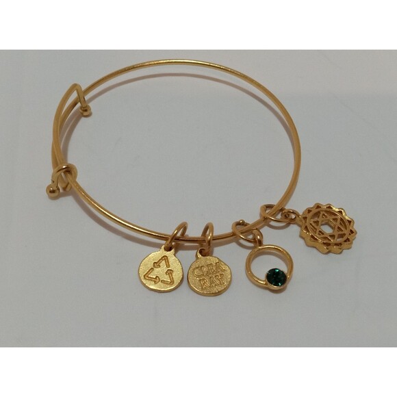 Clea Ray Goldtone Star of David May Birthstone Bracelet 7 inch adjustable - Picture 4 of 7